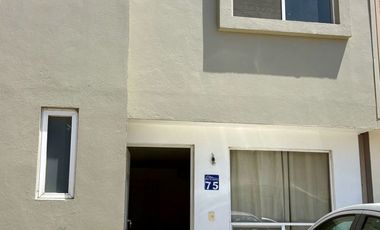 Rento casa amueblada en cuautlancingo en fraccionamiento san agustin