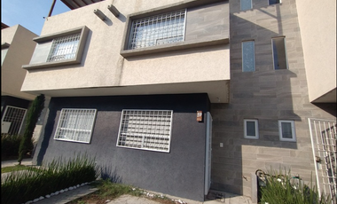CASA ADJUDICADA  C. HACIENDA LAS AMAPOLAS 78, 