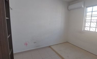 CASA EN RENTA EN MITRAS PONIENTE SECTOR TOLEDO