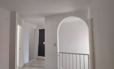 CASA EN RENTA EN MITRAS PONIENTE SECTOR TOLEDO