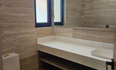 Venta casa Altozano con acabados premium