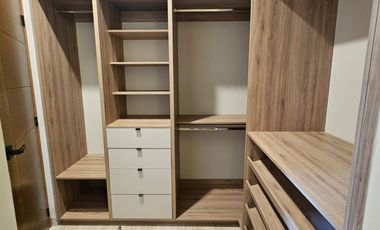 Venta casa Altozano con acabados premium
