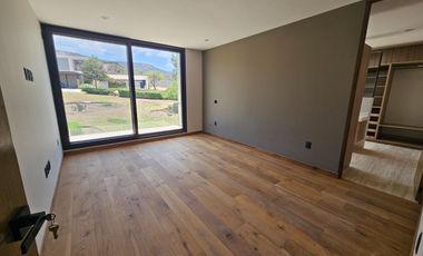 Venta casa Altozano con acabados premium