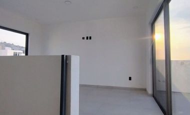 Estrena CASA en CimaAltosur 3niveles Coto con alberca dentro de Periférico