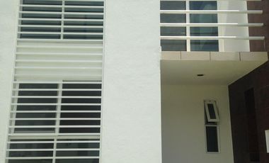 Casa en renta, Residencial Bosques Gallerías, Jiutepec Morelos.