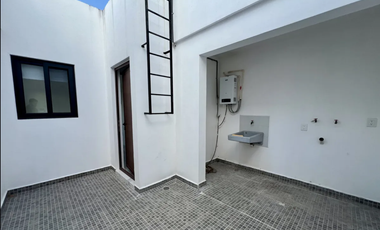 Casa en Venta, Privada con Amenidades, Alberca y Panles Solares, Temozón, Mérida Yuc.
