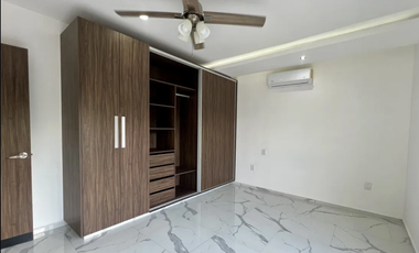Casa en Venta, Privada con Amenidades, Alberca y Panles Solares, Temozón, Mérida Yuc.