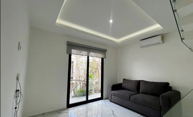 Casa en Venta, Privada con Amenidades, Alberca y Panles Solares, Temozón, Mérida Yuc.