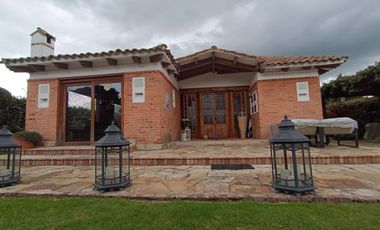 Venta Exclusiva: Casa de Ensueño en Chía, Sector Las Juntas