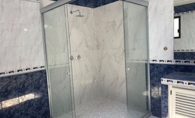 En RENTA casa sola en Fraccionamiento con seguridad en Cuernavaca, Morelos.