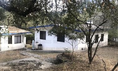 Quinta Campestre (NO EJIDAL) en VENTA ubicada en el camino a Cola de Caballo, en La Cieneguilla, Santiago, N.L.