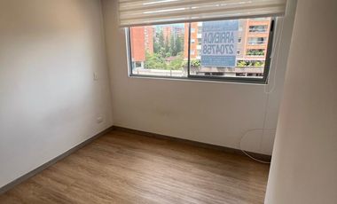 ARRIENDO APARTAMENTO TRES ALCOBAS ENVIGADO SECTOR LOMA DE LOS MESA