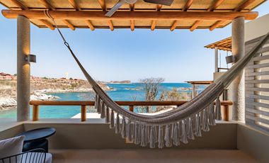 Amanecer Penthouse Condo