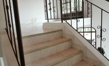 SE VENDE CASA EN EL BARRIO LOS COLORES AL ORIENTE DE NEIVA