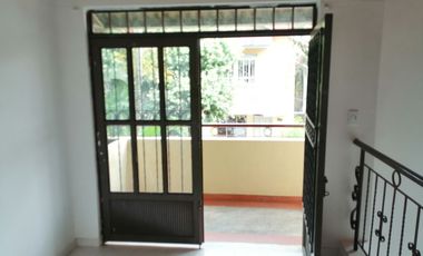 SE VENDE CASA EN EL BARRIO LOS COLORES AL ORIENTE DE NEIVA