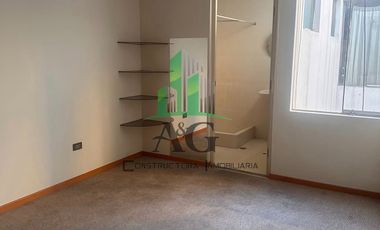 VENDO LINDO DEPARTAMENTO EN CERRO COLORADO DE 88MT, CERCA A LA PLAZA LAS AMERICAS DE 3 DORMITOIOS CON 2 BAÑOS