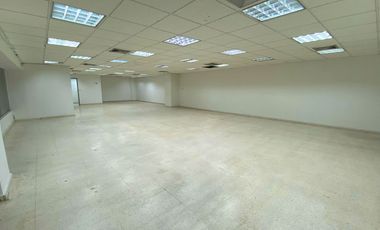 LOCAL COMERCIAL EN VENTA SECTOR CENTRO EMPRESARRIAL  LA TRIADA BUCARAMANGA
