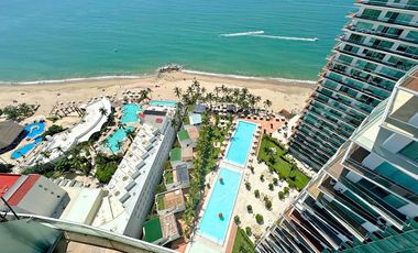 Condominio Frente al Mar – ICON Puerto Vallarta, Zona hotelera