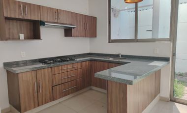 CASA EN RENTA EN SENDEROS DE MONTEVERDE COTO 5B