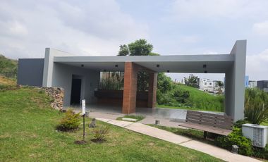 CASA EN RENTA EN SENDEROS DE MONTEVERDE COTO 5B