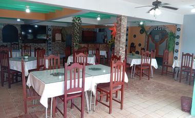 Vendo Hotel de 1945,5m2 con piscinas  en Misahualli en el Napo esta en operación