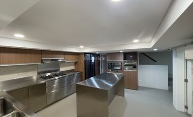 McKinley West Village | House and Lot For Rent - #8561