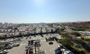 Departamento con 1 recámara y amenidades - VENTA, Santa Fe Juriquilla