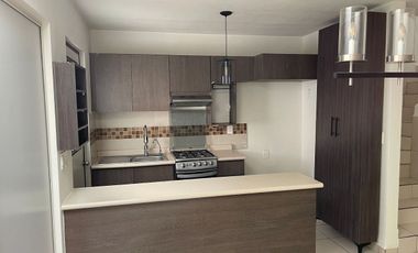 RENTA DE CASA EN LA YESCA SOBRE BLVD