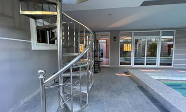 For Lease: 4-Bedroom House in Princeton Heights