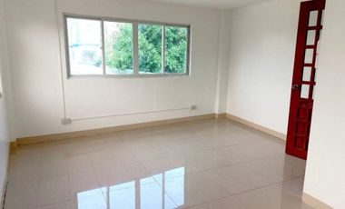 FOR LEASE Office Space & Warehouse located in San Isidro, Makati City