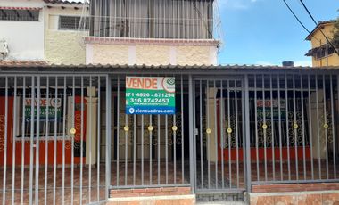 SE VENDE CASA EN EL BARRIO BUGANVILES AL ORIENTE DE LA CIUDAD DE NEIVA