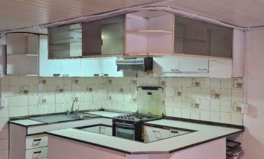 VENTA CASA CON LOCAL COMERCIAL