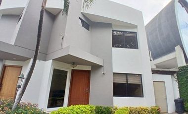 ALQUILER CASA EN URB ALAMEDA DEL RIO VIA A SAMBO