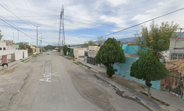 CASA DE RECUPERACIÓN BANCARIA, EN CALLE ANTONIO BARCARCEL, COLONIA COLINAS DE SANTIAGO, MONCLOVA,  COAHUILA. ¡¡NO CREDITOS!!