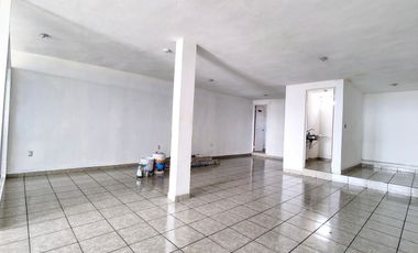 LOCAL EN RENTA EN PLANTA ALTA SOBRE AVENIDA DE LA LUZ, EX HACIENDA SANTA ANA