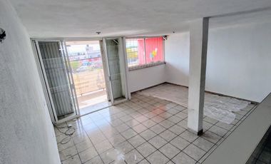 LOCAL EN RENTA EN PLANTA ALTA SOBRE AVENIDA DE LA LUZ, EX HACIENDA SANTA ANA