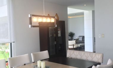 SE VENDE LUJOSA CASA DE CINCO HABITACIONES EN URBANIZACION EN NAYON-TANDA