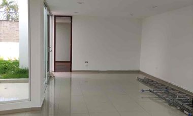 CASA HERMOSA EN LOMAS DE ANGELOPOLIS 2