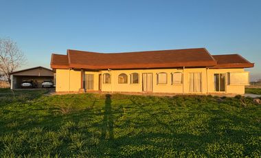 Se Vende Casa en parcela de 5.000 m2 a solo 10 minutos comuna Chillan km 7 camino a Coihueco en parcelación privada con acceso controlado y exclusiva