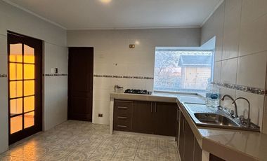 Se Vende Casa en parcela de 5.000 m2 a solo 10 minutos comuna Chillan km 7 camino a Coihueco en parcelación privada con acceso controlado y exclusiva