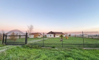 Se Vende Casa en parcela de 5.000 m2 a solo 10 minutos comuna Chillan km 7 camino a Coihueco en parcelación privada con acceso controlado y exclusiva