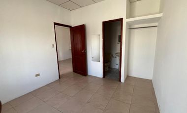 URBANIZACION SOLIMAR, SALINAS VIA PUNTA CARNERO VENDO BONITA VILLA DE UNA PLANTA, DOS DORMITORIOS, CLUB SOCIAL. OPORTUNIDAD