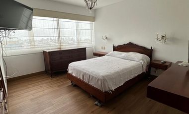 Alquiler lindo apartamento super bien ubicado S Isidro