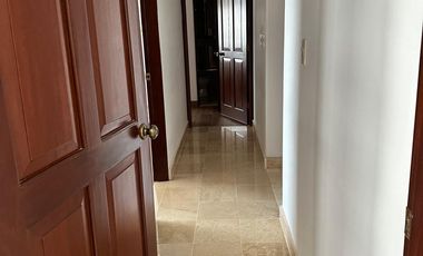 Alquiler lindo apartamento super bien ubicado S Isidro