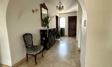 Alquiler lindo apartamento super bien ubicado S Isidro