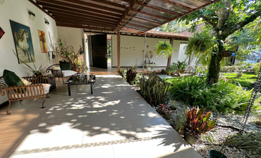 Casa en el condominio hacienda la primavera