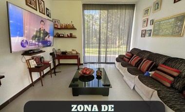 Casa en el condominio hacienda la primavera