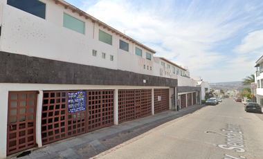 Casa en Av. Senda Eterna, Milenio III, 76060 Santiago de Querétaro, Qro., México