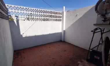 Castelar Sur - Venta - Dúplex 2 Ambientes