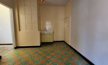 Casa en venta, con 2 departamentos independientes en la Col. Obrera